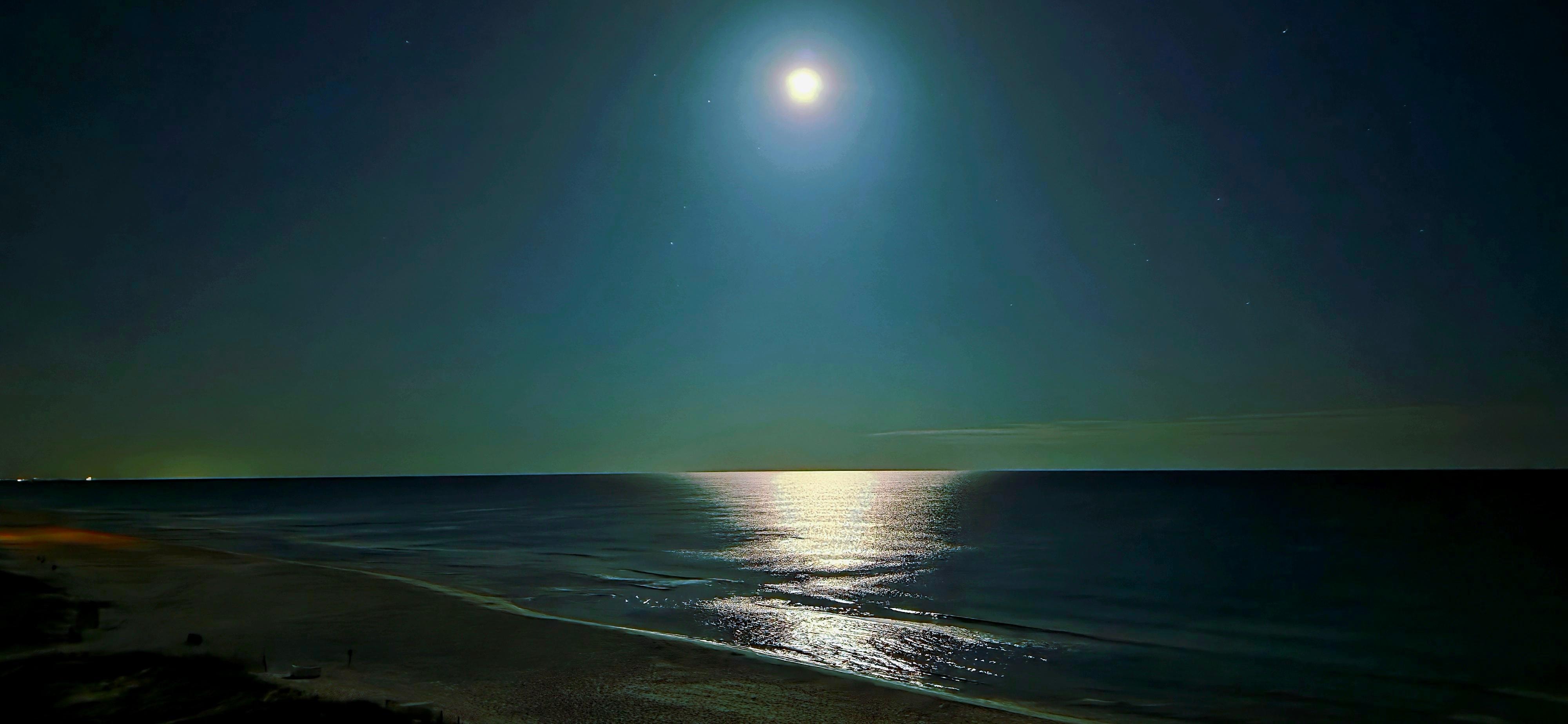 Beautiful full moon reflection 