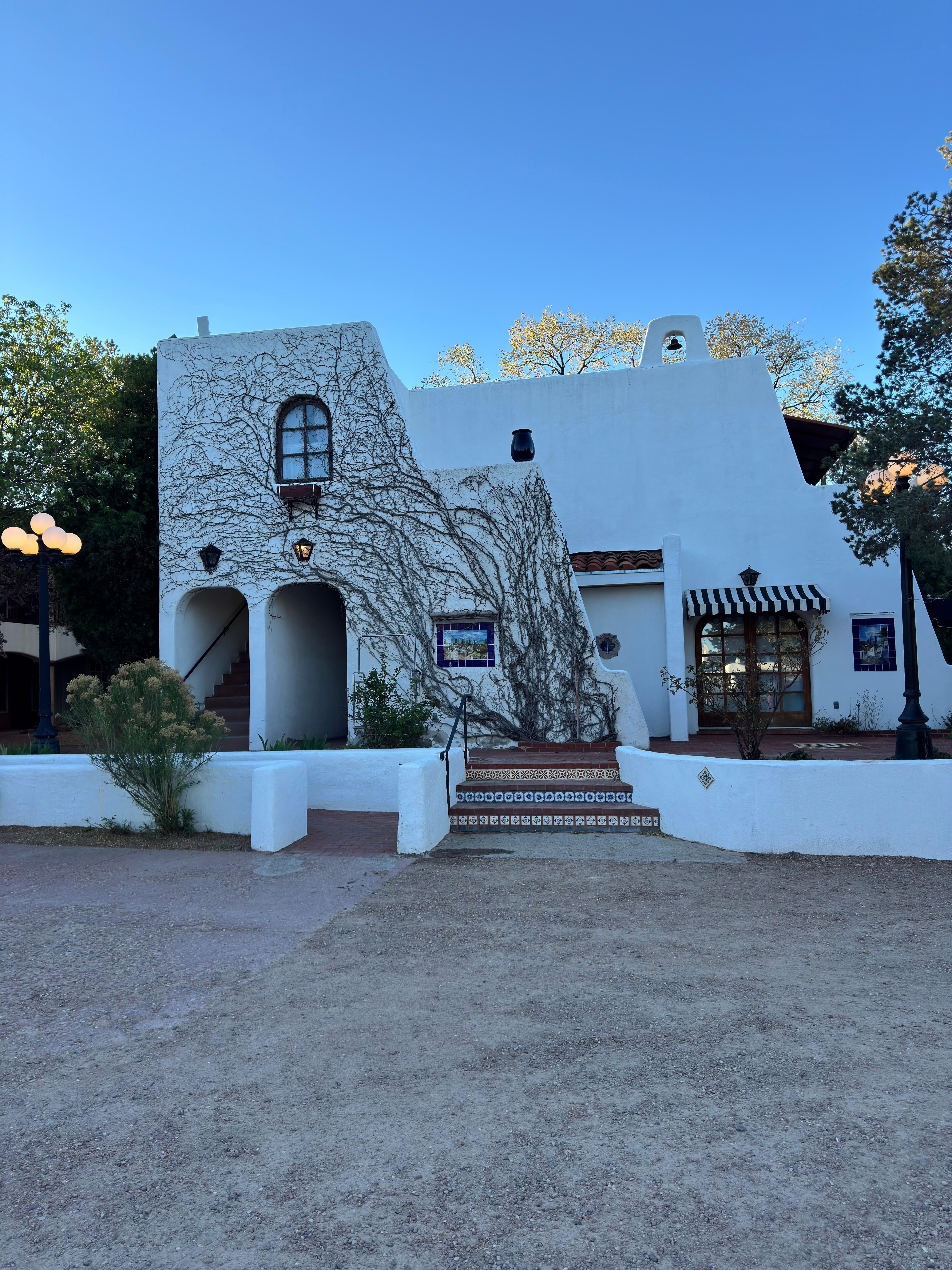 The little building where my room was 