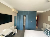 Chambre trĂšs spacieuse