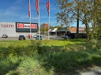 Autobahn direkt nebenan