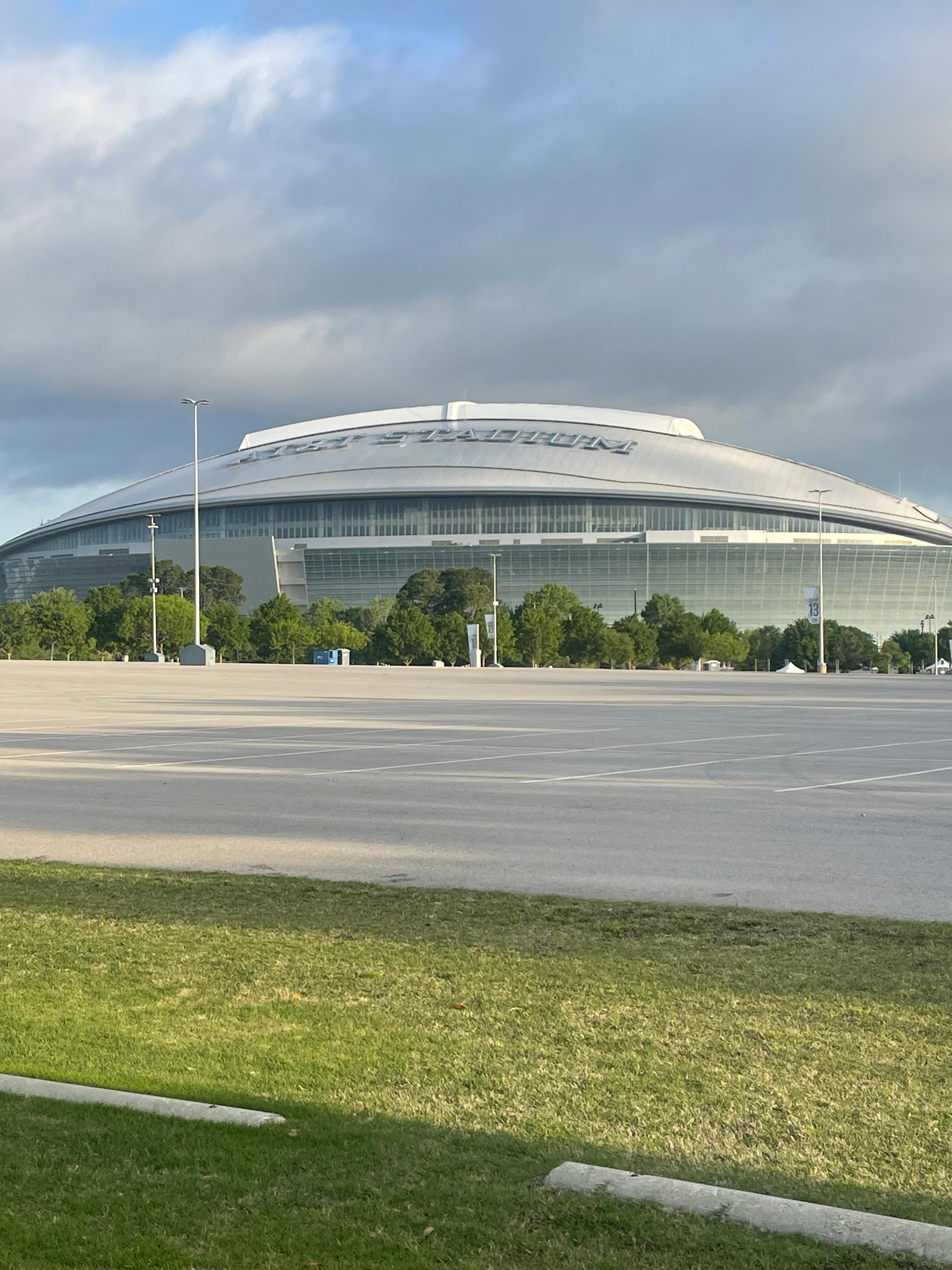 View front front door of condo