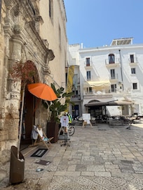 Área immediately outside apartment.