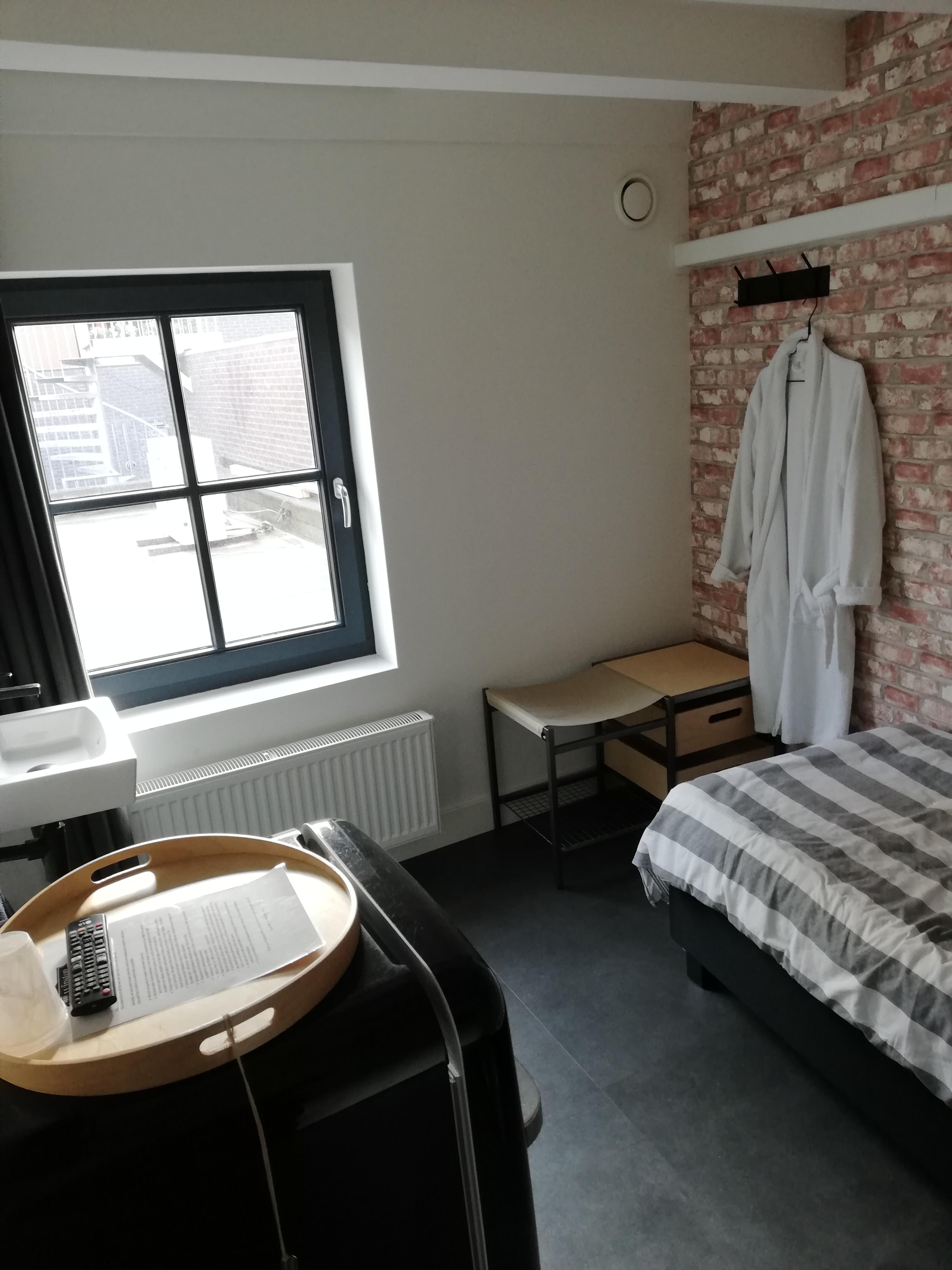 Det var et eneværelse. 