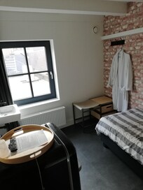 Det var et eneværelse.