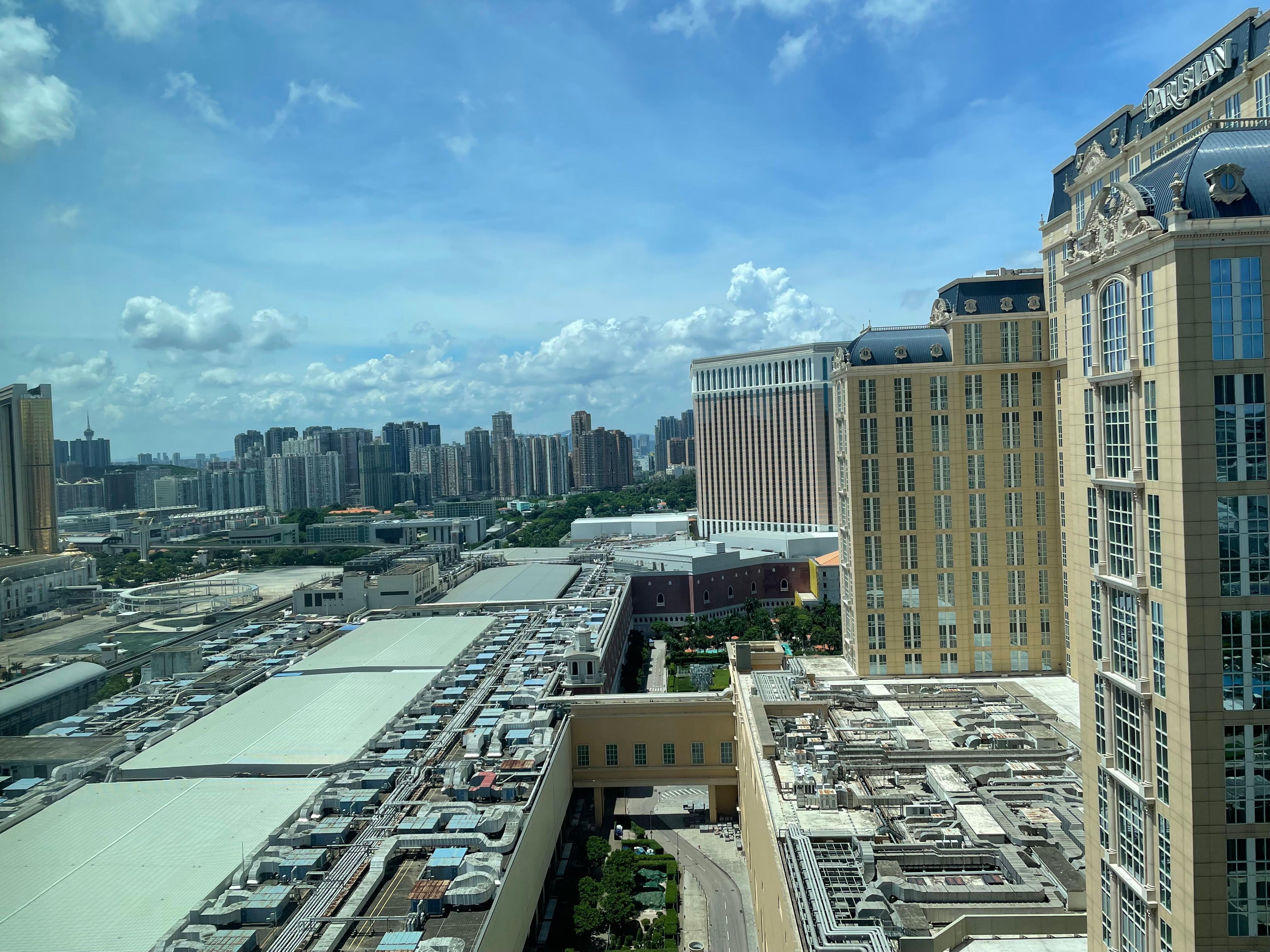 Room outside 
