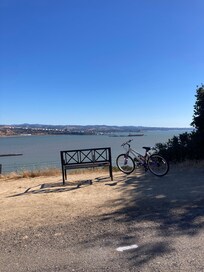 Mare Island Shoreline Heritage Preserve (30min by bike)