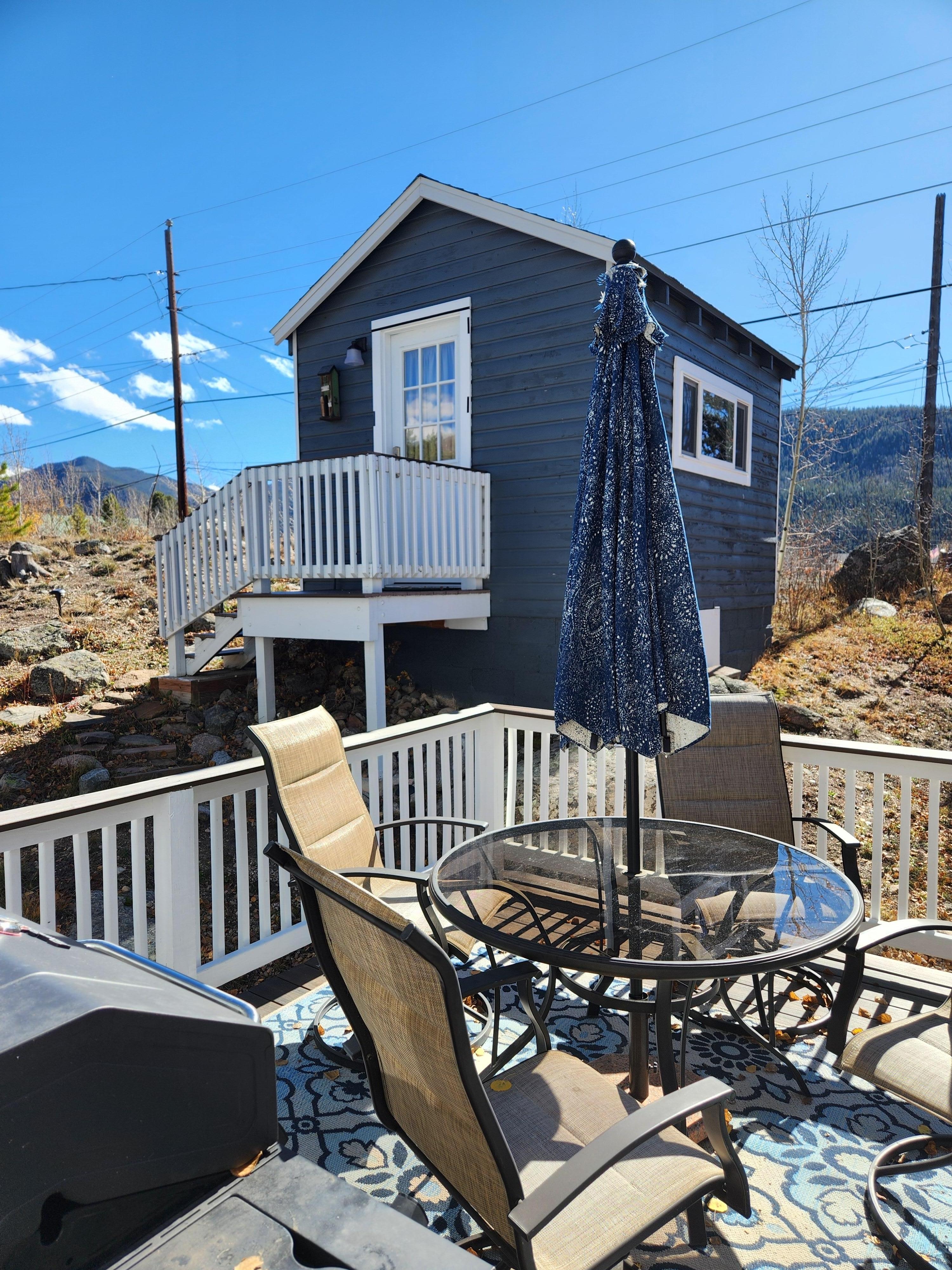 futon in this cute space