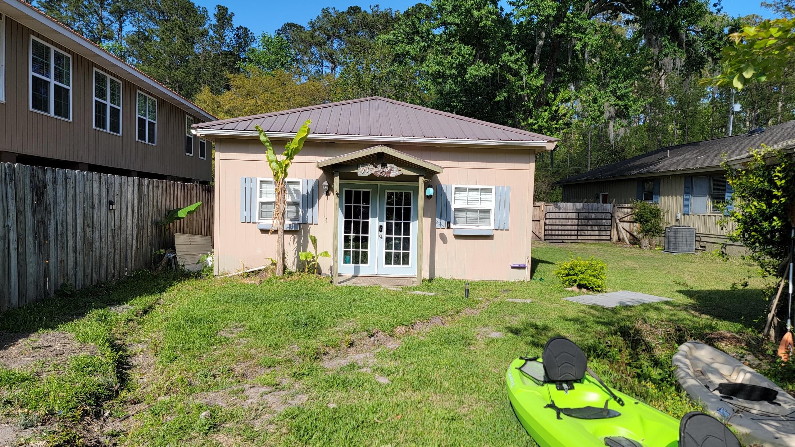Front of guest house
