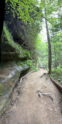 Hike to natural bridge