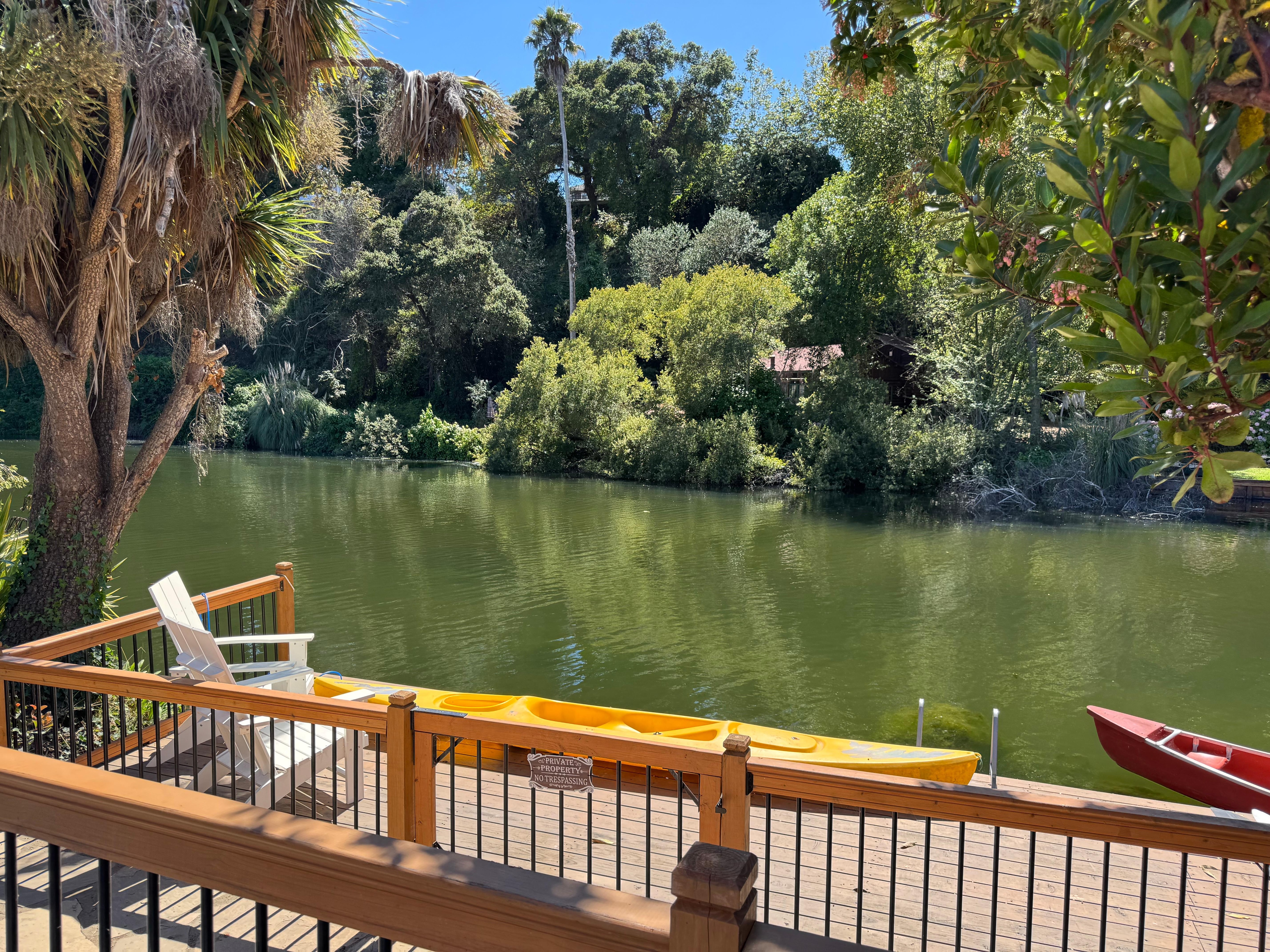 Beautiful scenery from the deck. So quiet and relaxing.