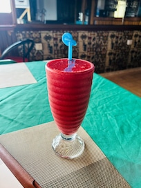 ツリートマトはジュースでも生でも生でも美味しい。