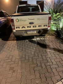 Veículo estacionado em vaga privativa a idosos