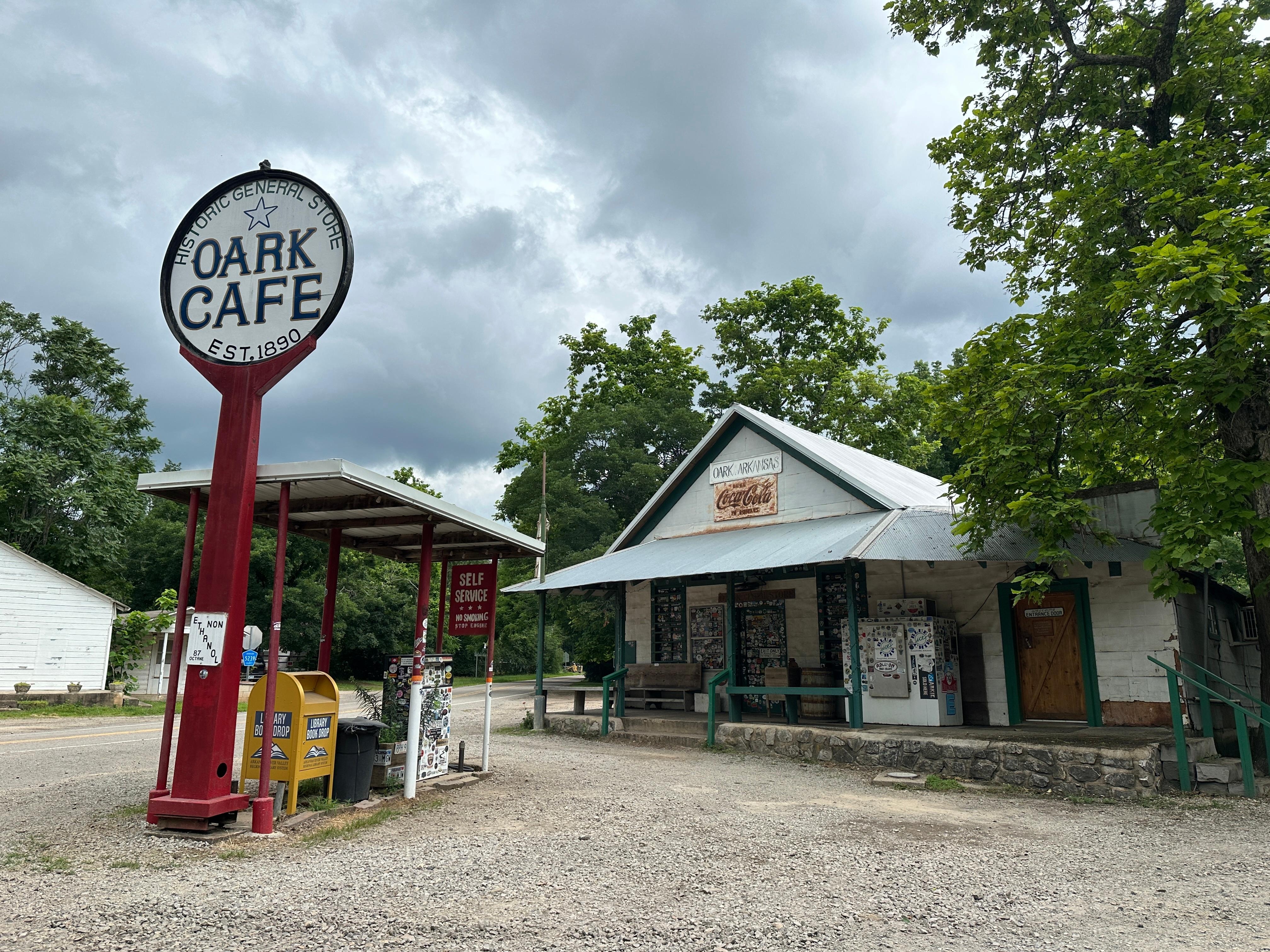 Obligatory shot of Oarks Cafe / Store