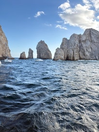 Boat trip to the arch.