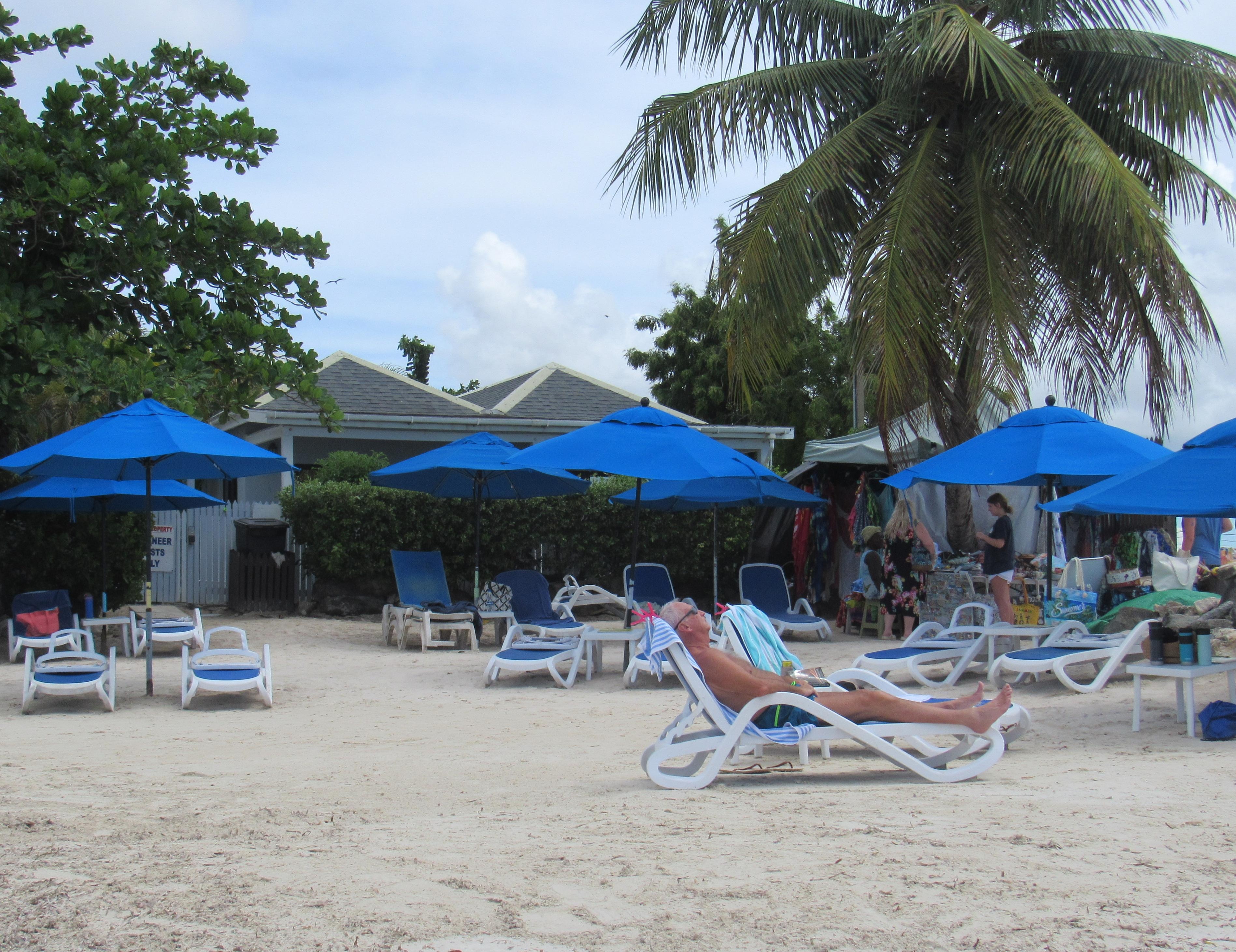 Private Loungers in front of hotel