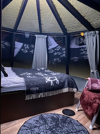 Intérieur de la hut