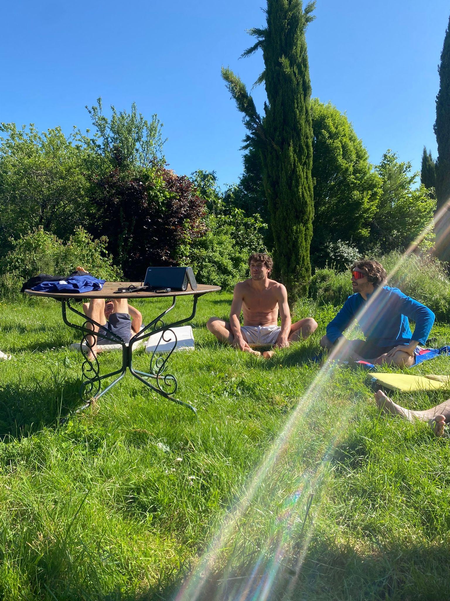 En attente de la séance de yoga/pilates