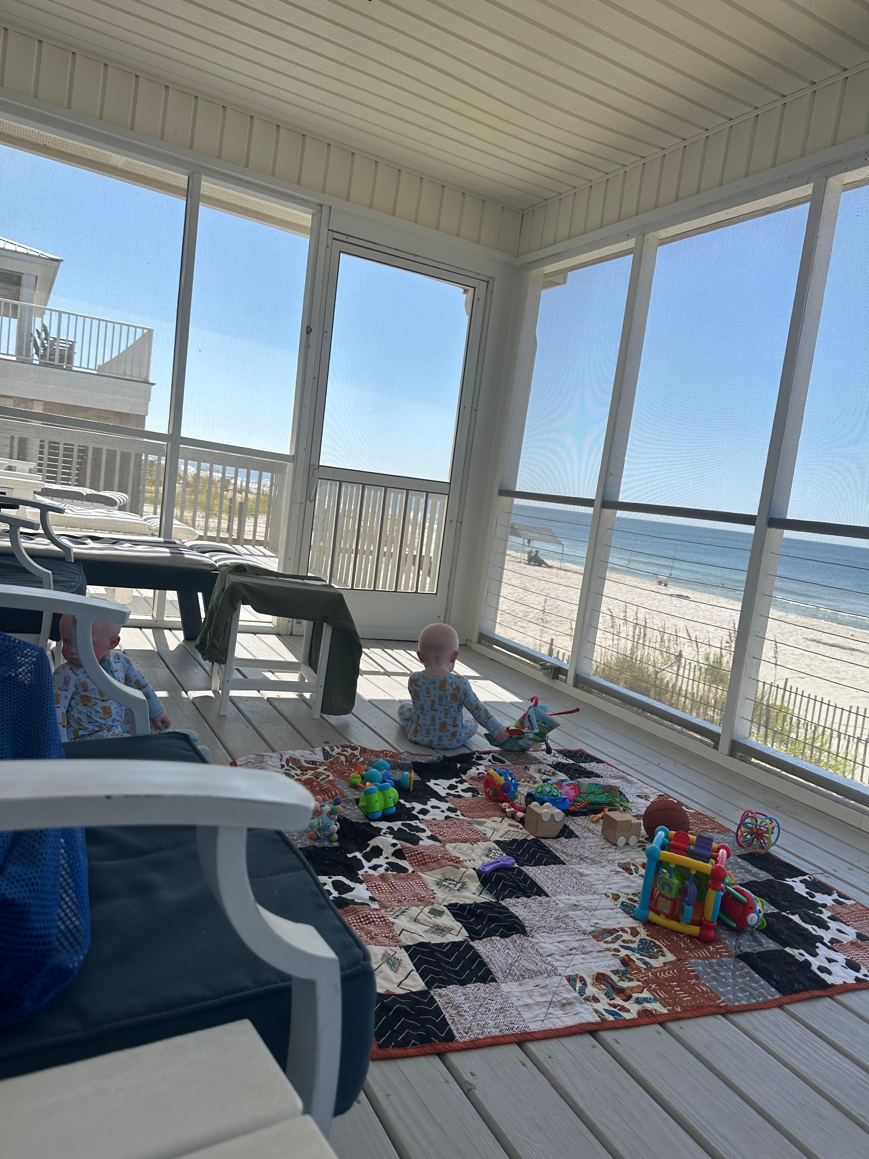 Screened in area was perfect for the babies  to play