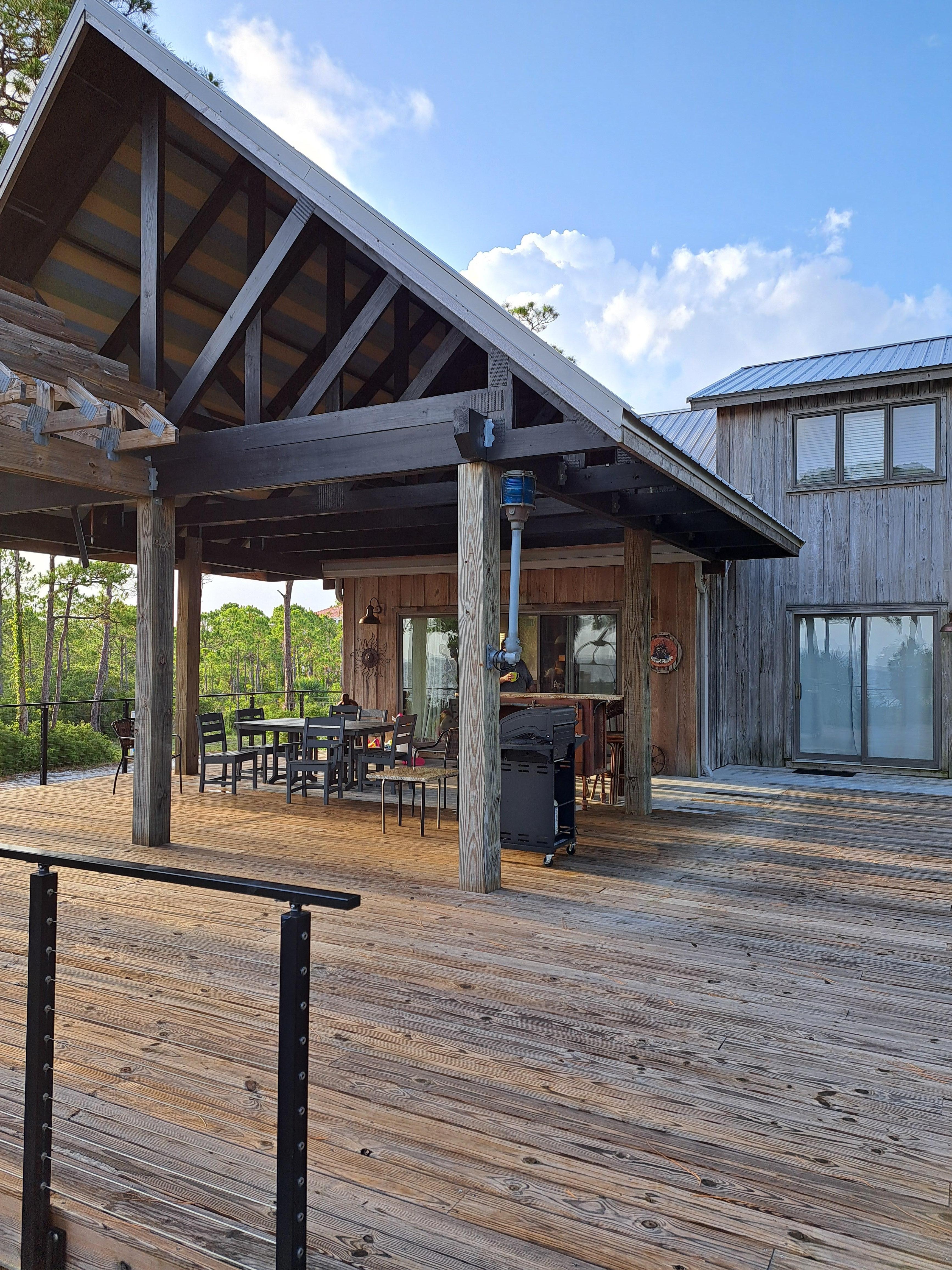 Back deck with gas grill. Absolutely perfect!