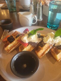 Breakfast in stanley's Kitchen & Bar