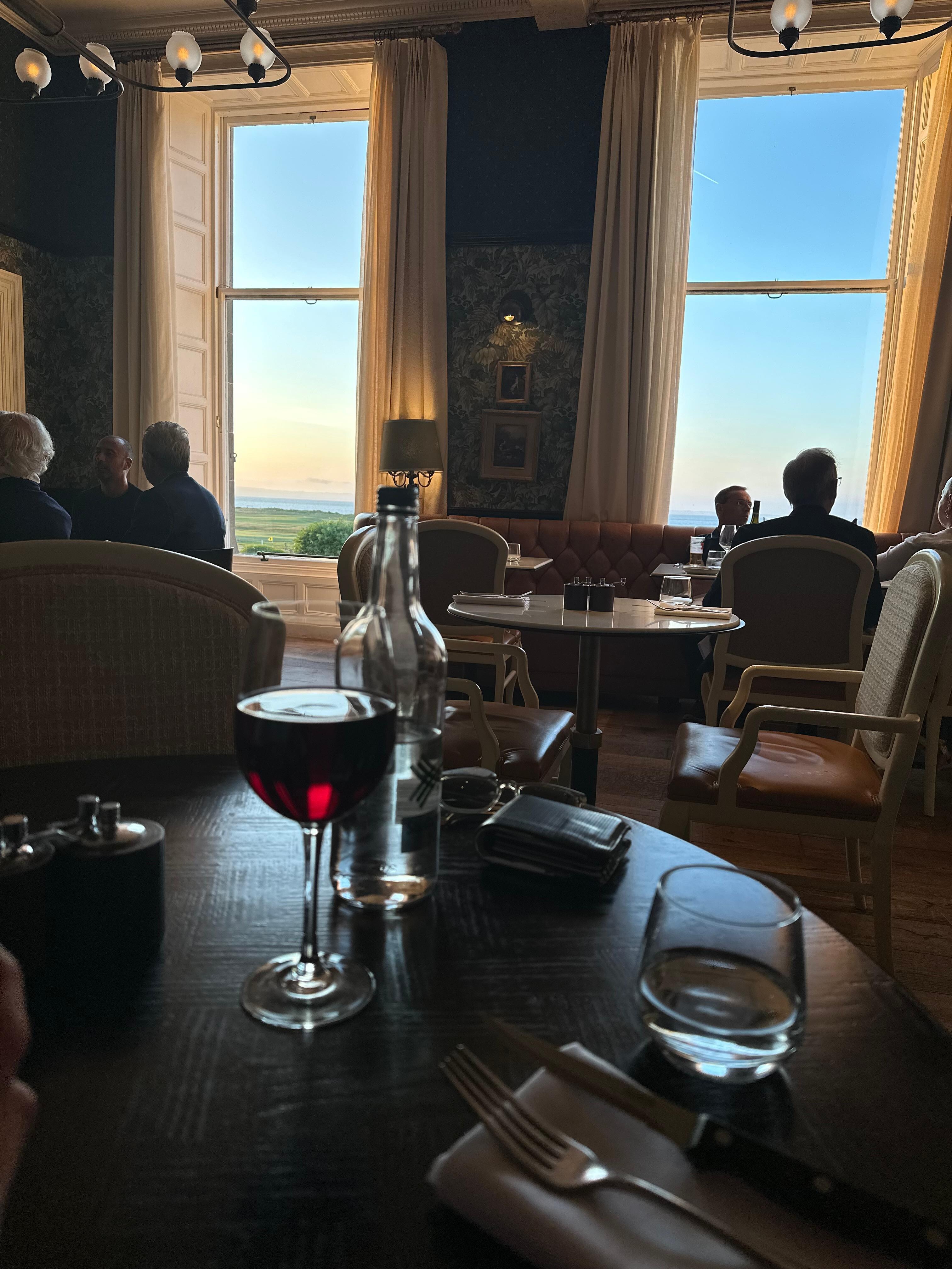restaurant