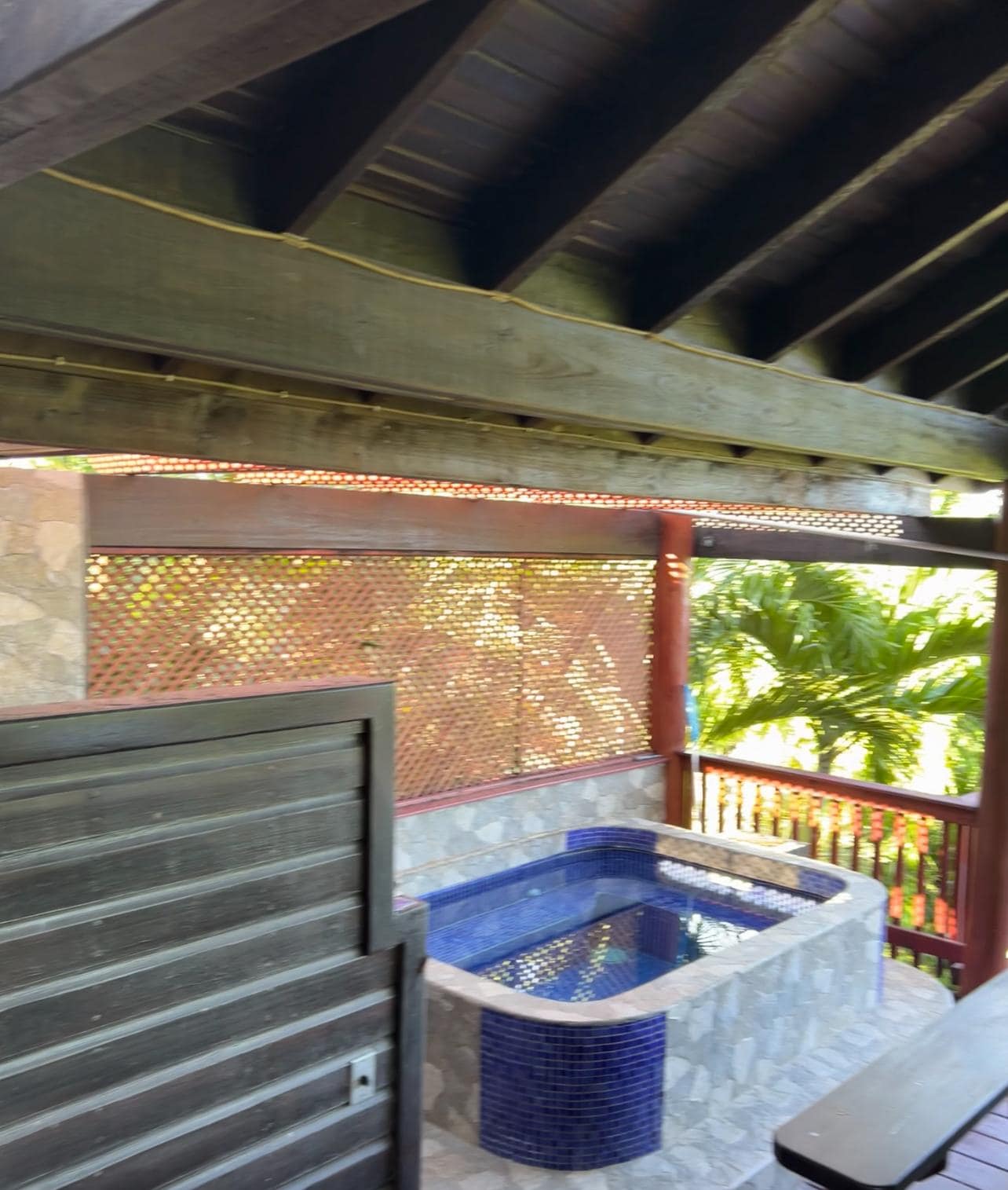 A light would be nice to enjoy the hot tub in the evening.