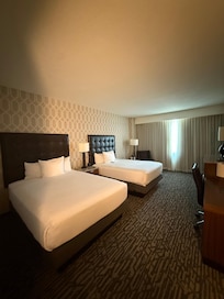 Zimmer mit 2 Queenbetten