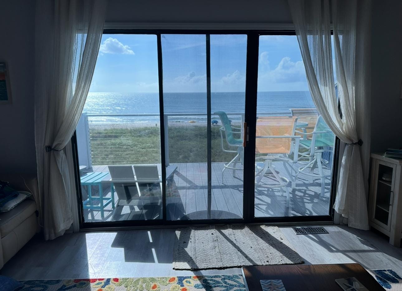 Living room ocean view