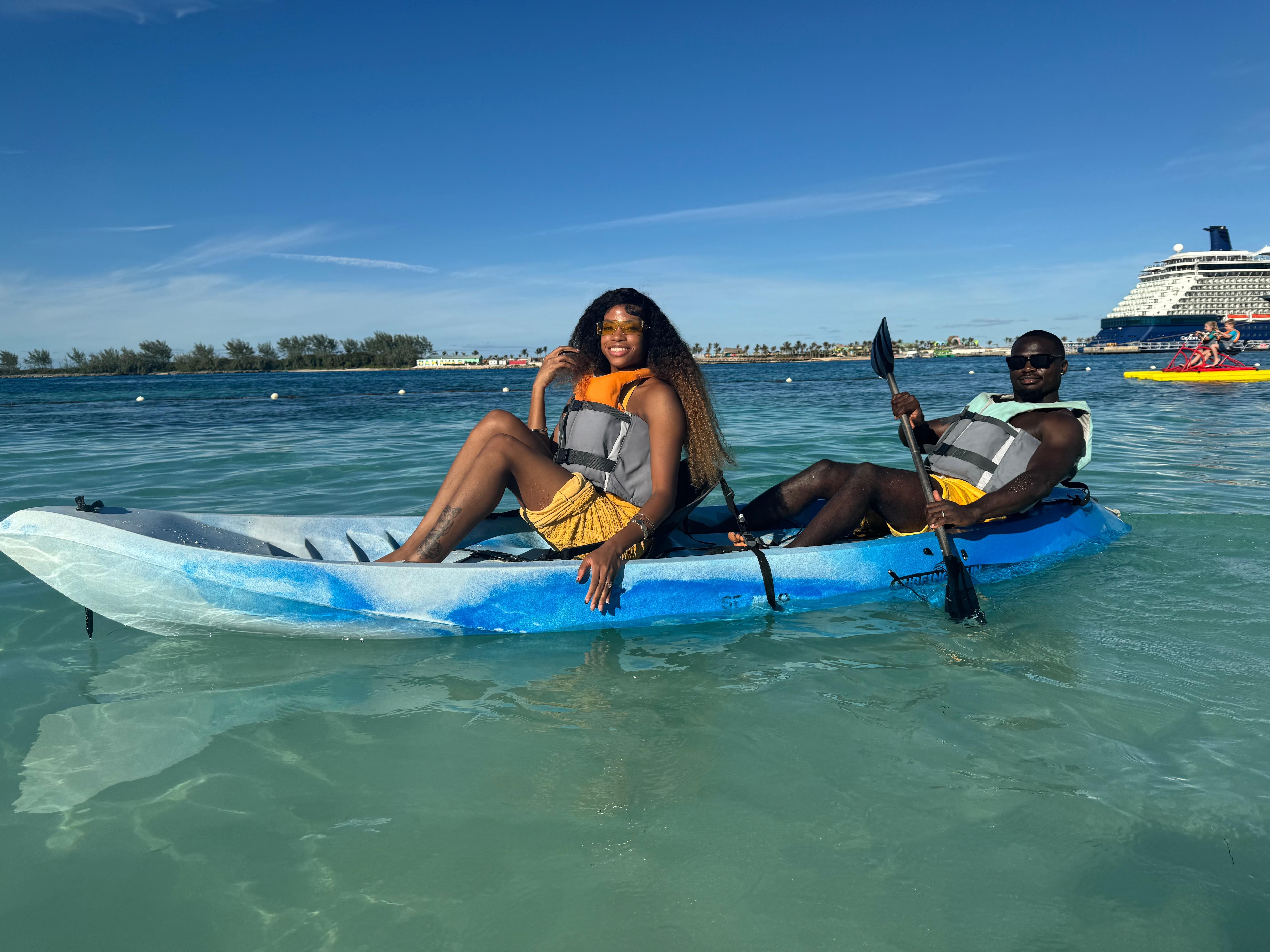 Water sports in the beach area 