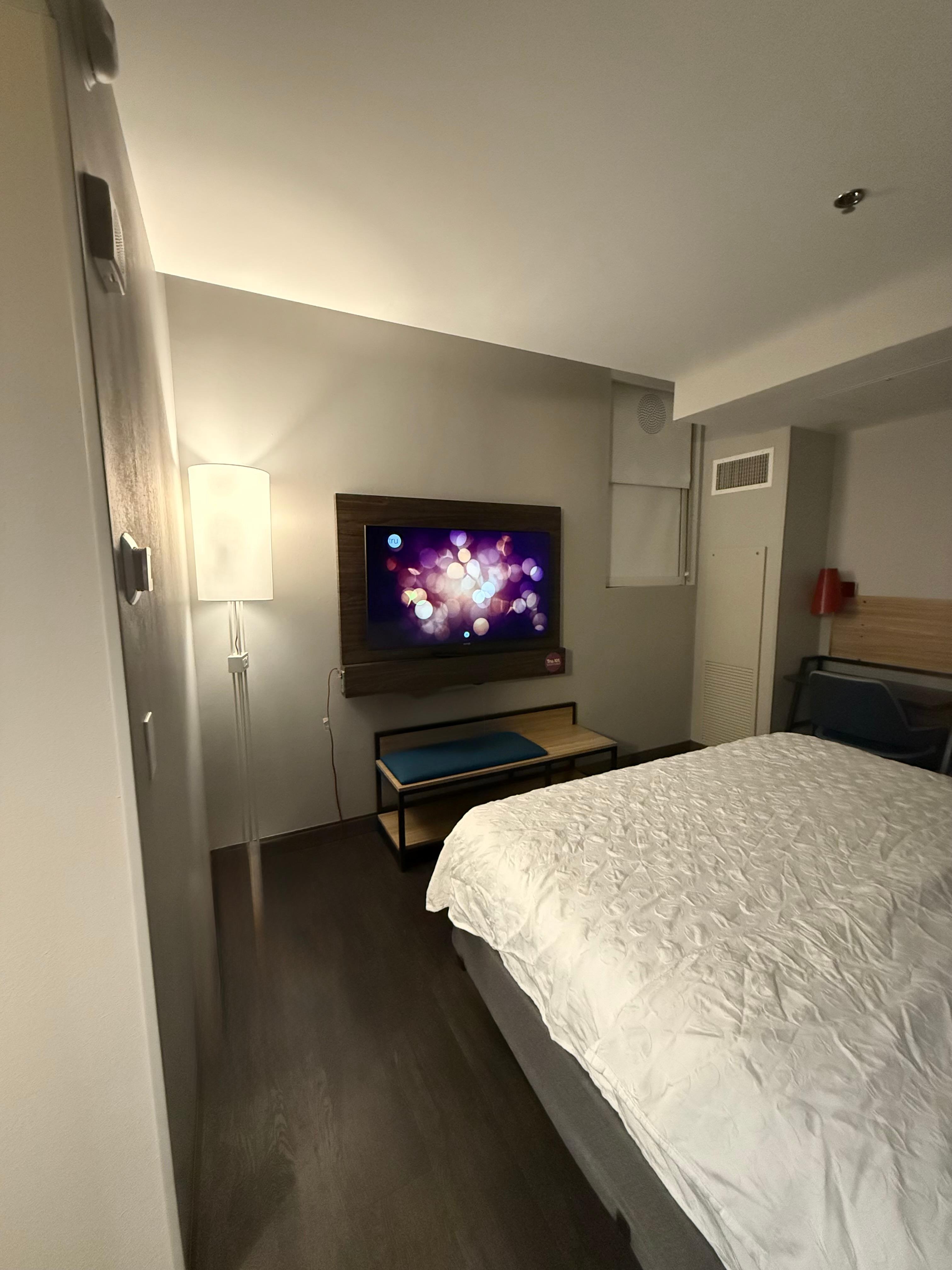 The photos when booking had two large windows, but the room had one tiny window