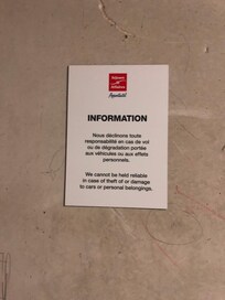 Toutes les voitures ont été vandalisées une nuit (plus de 10 voitures avec les vitres explosées) alors qu'elles étaient en sous-sol dans une zone protégée... La direction se défend d'une affiche juridiquement irrecevable.