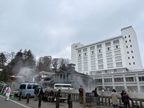 ããã«ã®ãã©ã¹ããæ¹¯çãã¿ããŸã