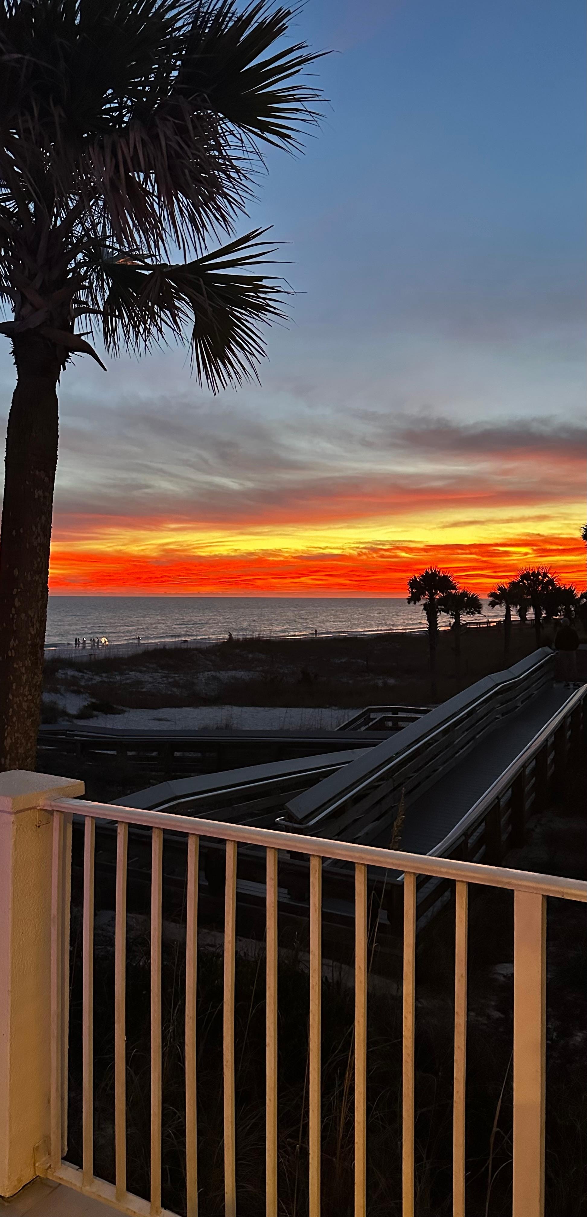 Sunset from 3rd floor grassy balcony 