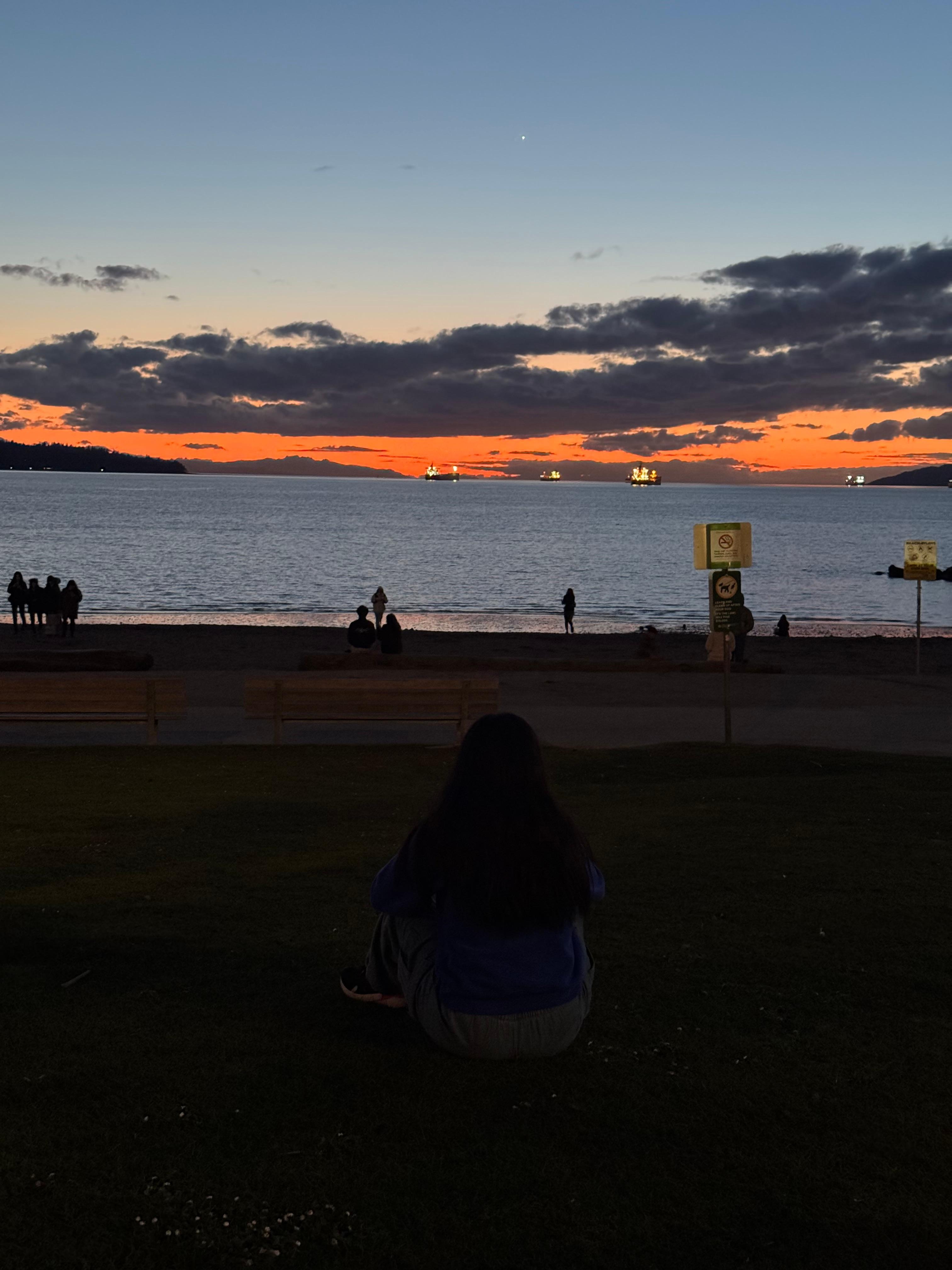 Night view of the beach 