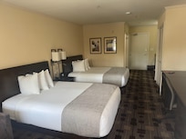 Average bedroom (our had a clogged bath tub)