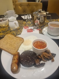 Breakfast fabulous and lovely and hot . Evening meal ,again the same . Some staff where better than others