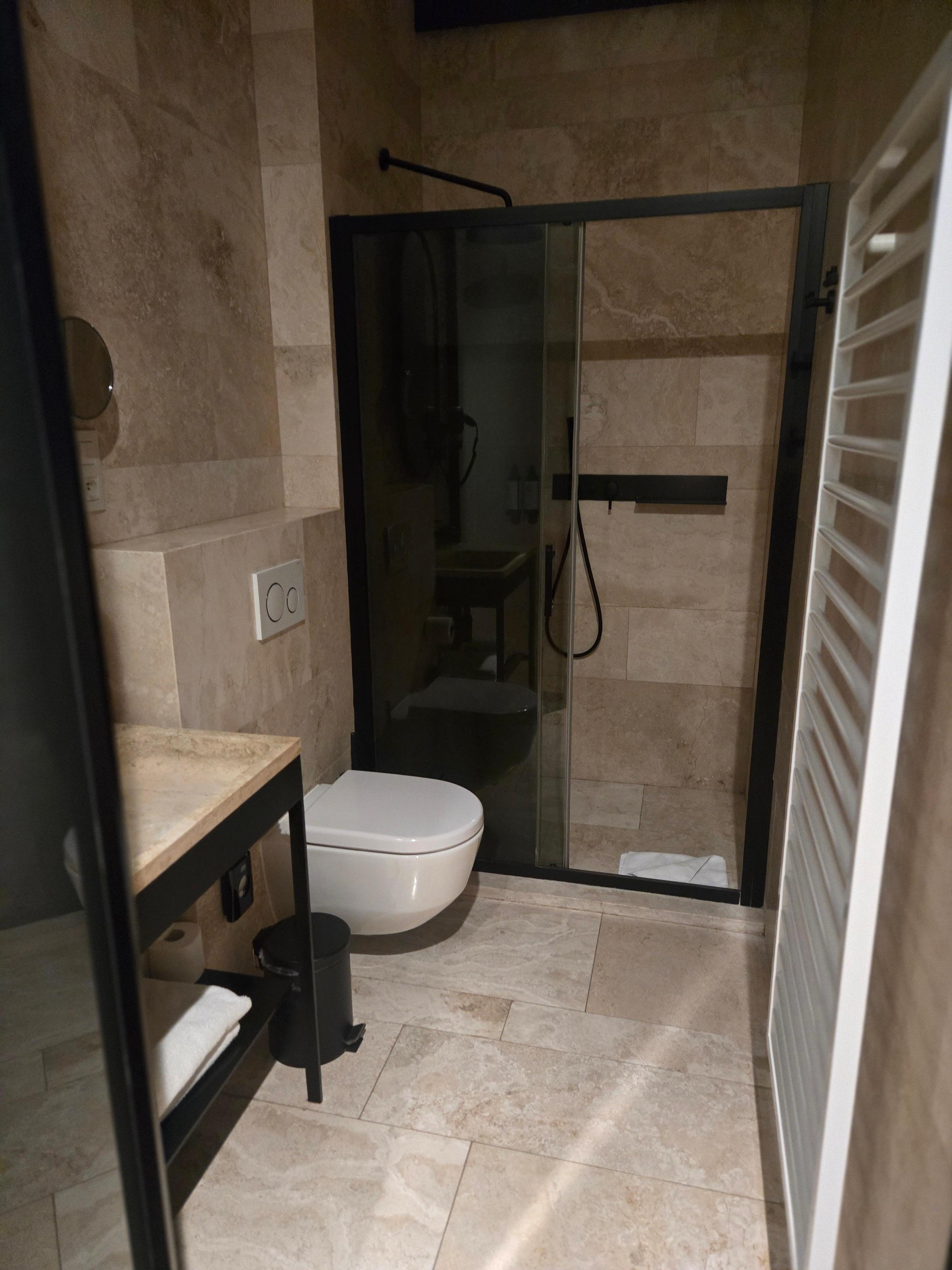 바닥이 뜨끈해서 좋았어요