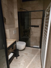 바닥이 뜨끈해서 좋았어요