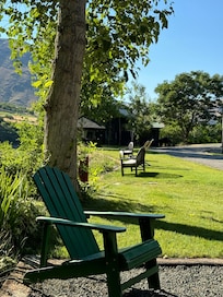 Sitting areas, grill and picnic area, river access