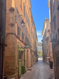 Rue Petite St Jean