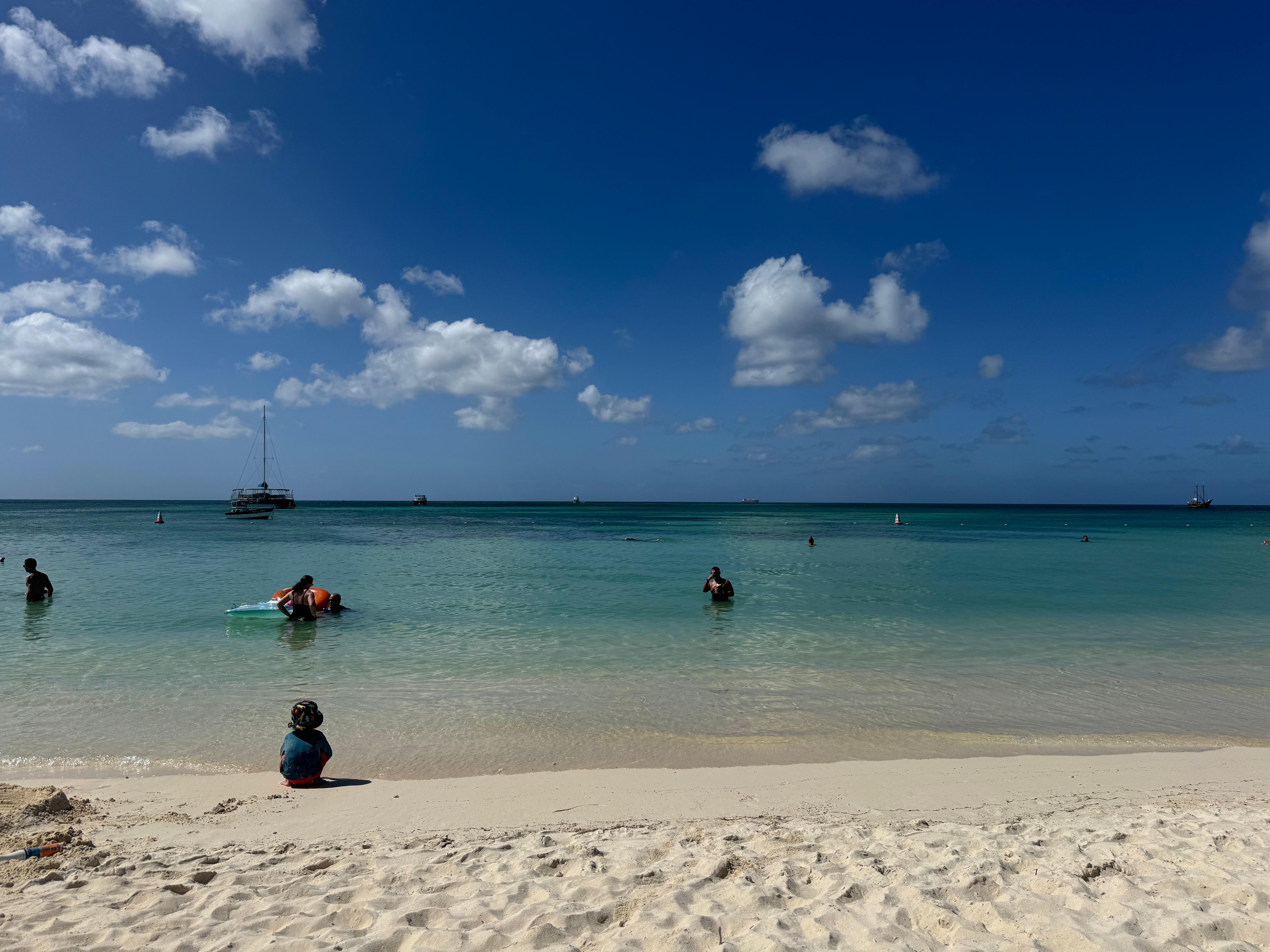 The amazing beach, 1 min walk from condo