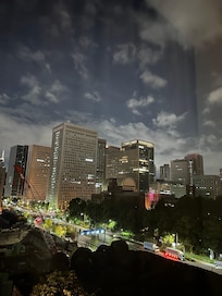 部屋からの夜景。