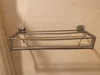 Bent towel holder