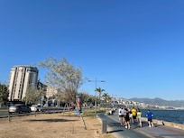 Promenade at the bay is a nice area to walk.