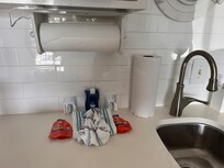 Soap, towels and paper towels provided
