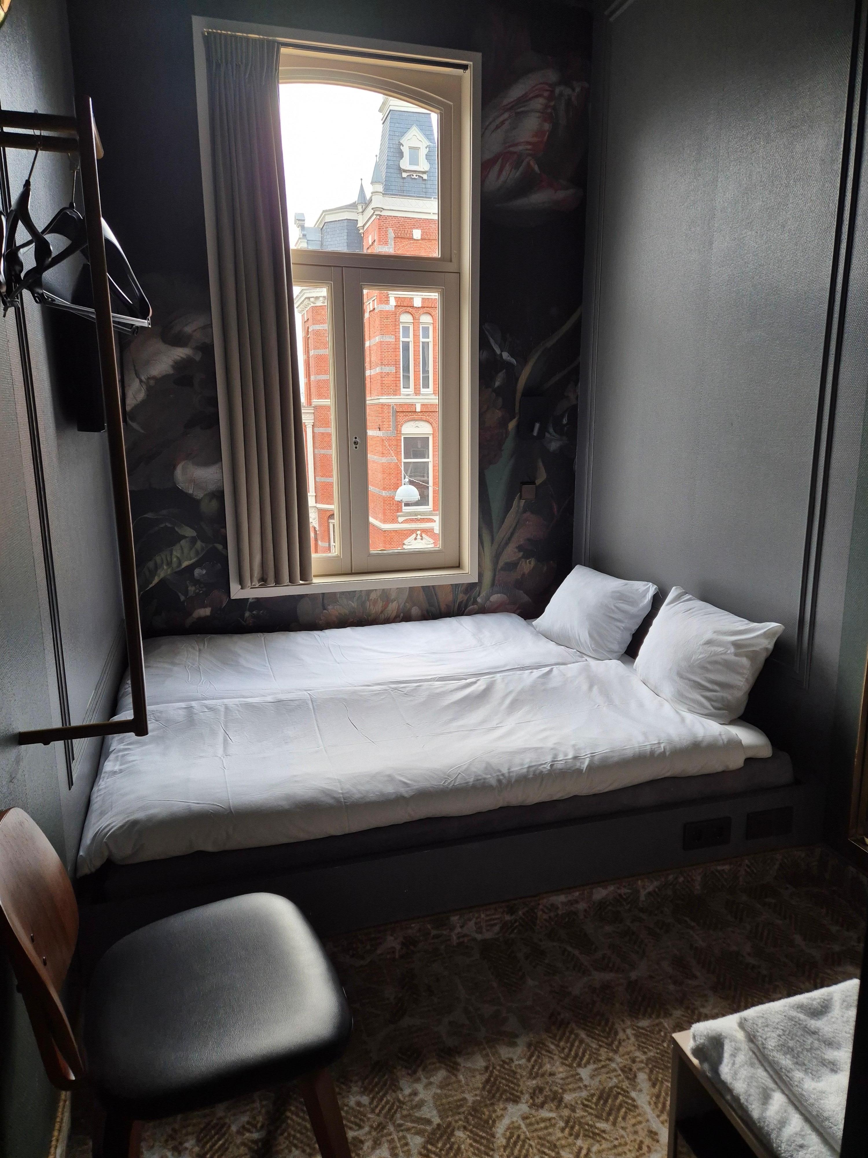 Small double room with canal view