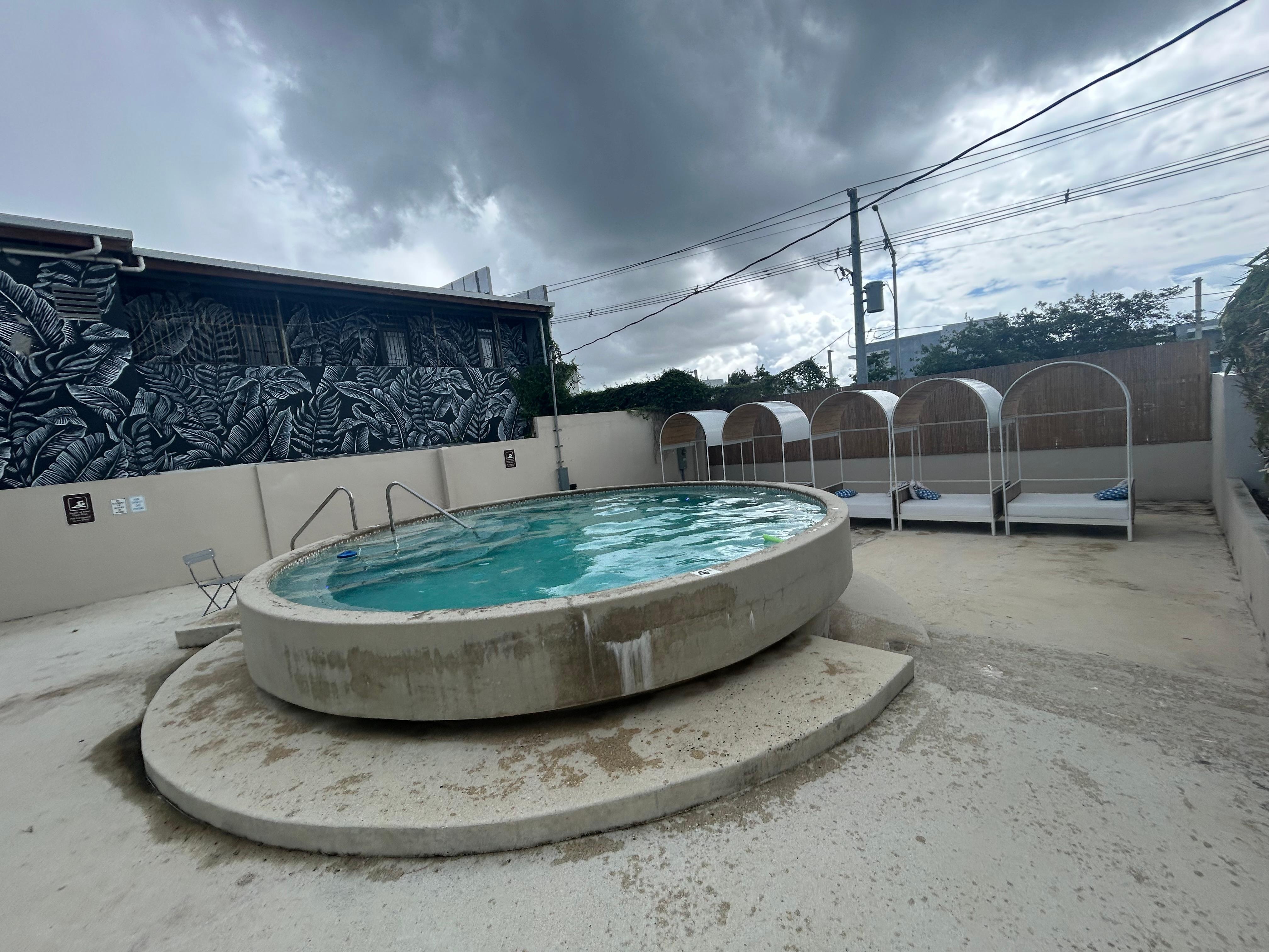 El área de la piscina 