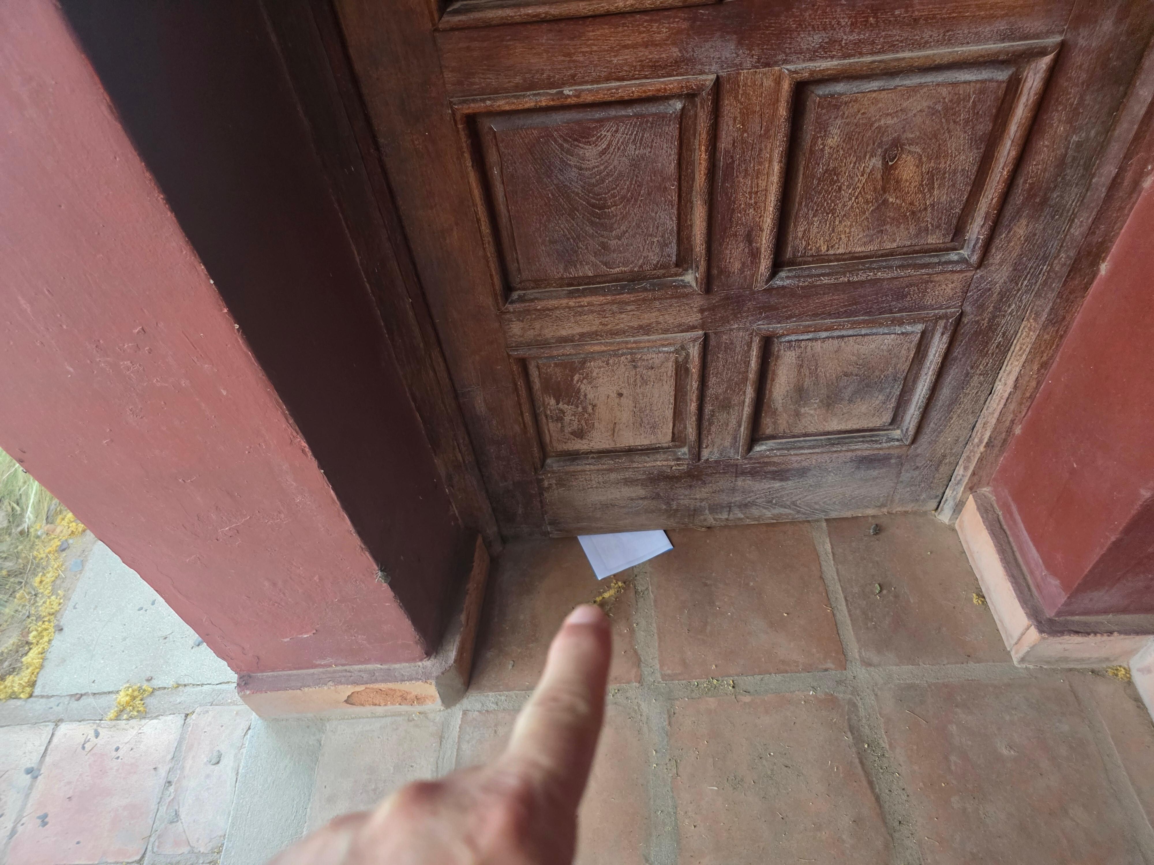 APARENTELY ,,,,WAS CLOSED FOR A LONG TIME WITH OUT USE,,,,SIMPLY A SCAM FROM ORBITS OR VRBO ?? .....ORBITZ EVEN LIKE THIS,,,COLLETED MY NOMEY IN FULL !!!