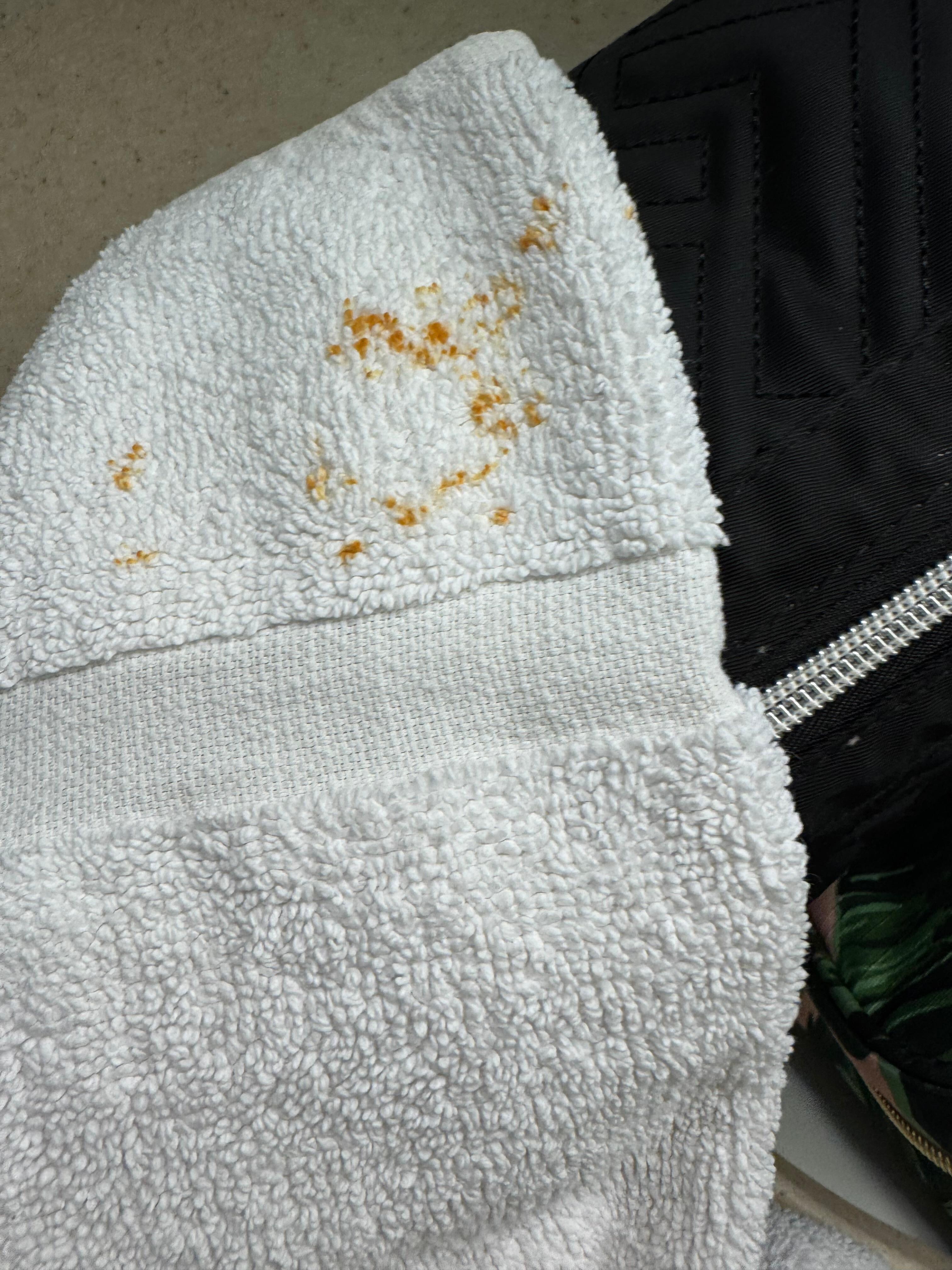 One towel that looked this way when we got there 