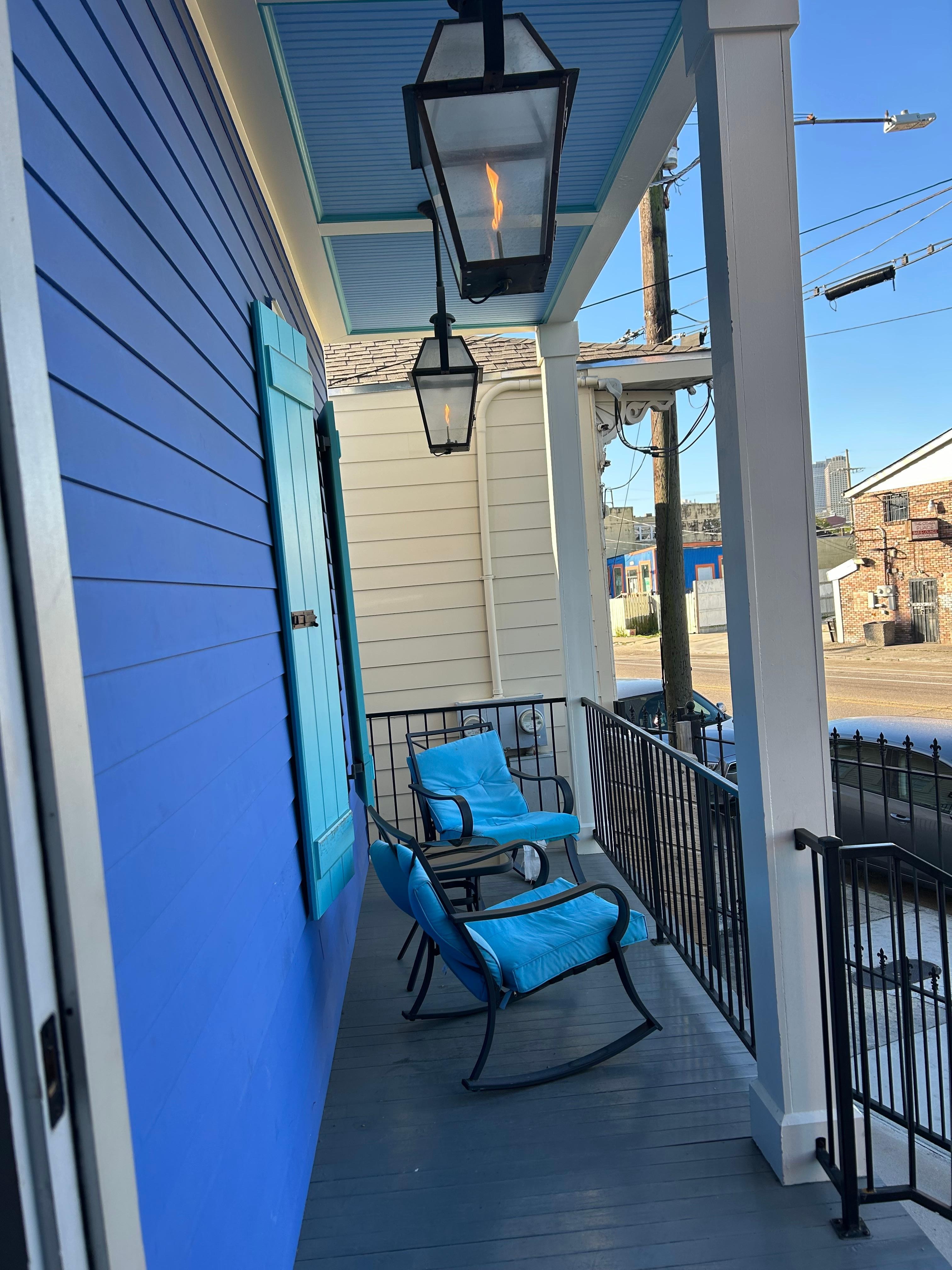 Loved sitting on the porch enjoying the neighborhood 